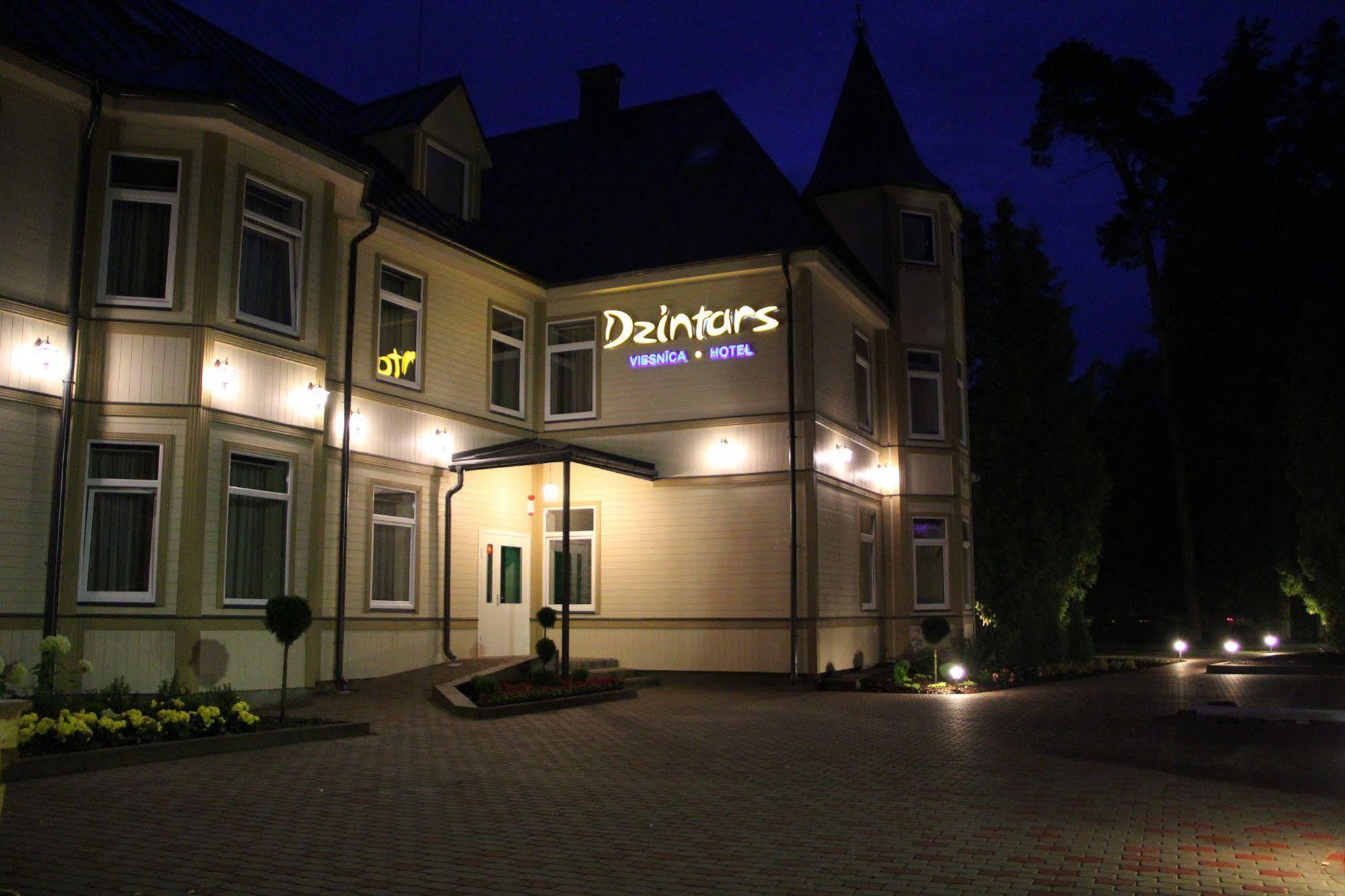 Hotel apartamentowy Dzintars